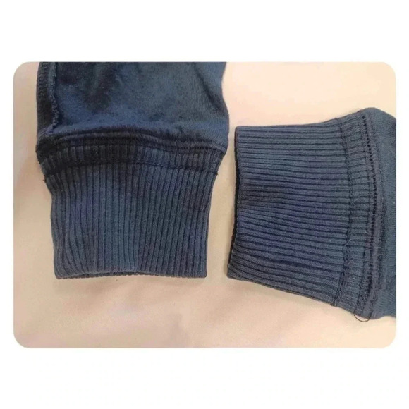 PINK Victoria Secret Bundle Of 3 Sweatshirts Size Small - Picture 13 of 14